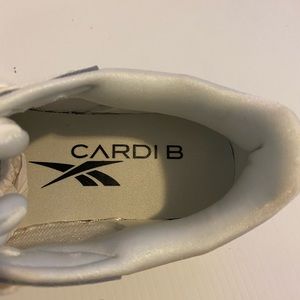 size 7 BRAND NEW/ Never Been Worn! Limited Edition